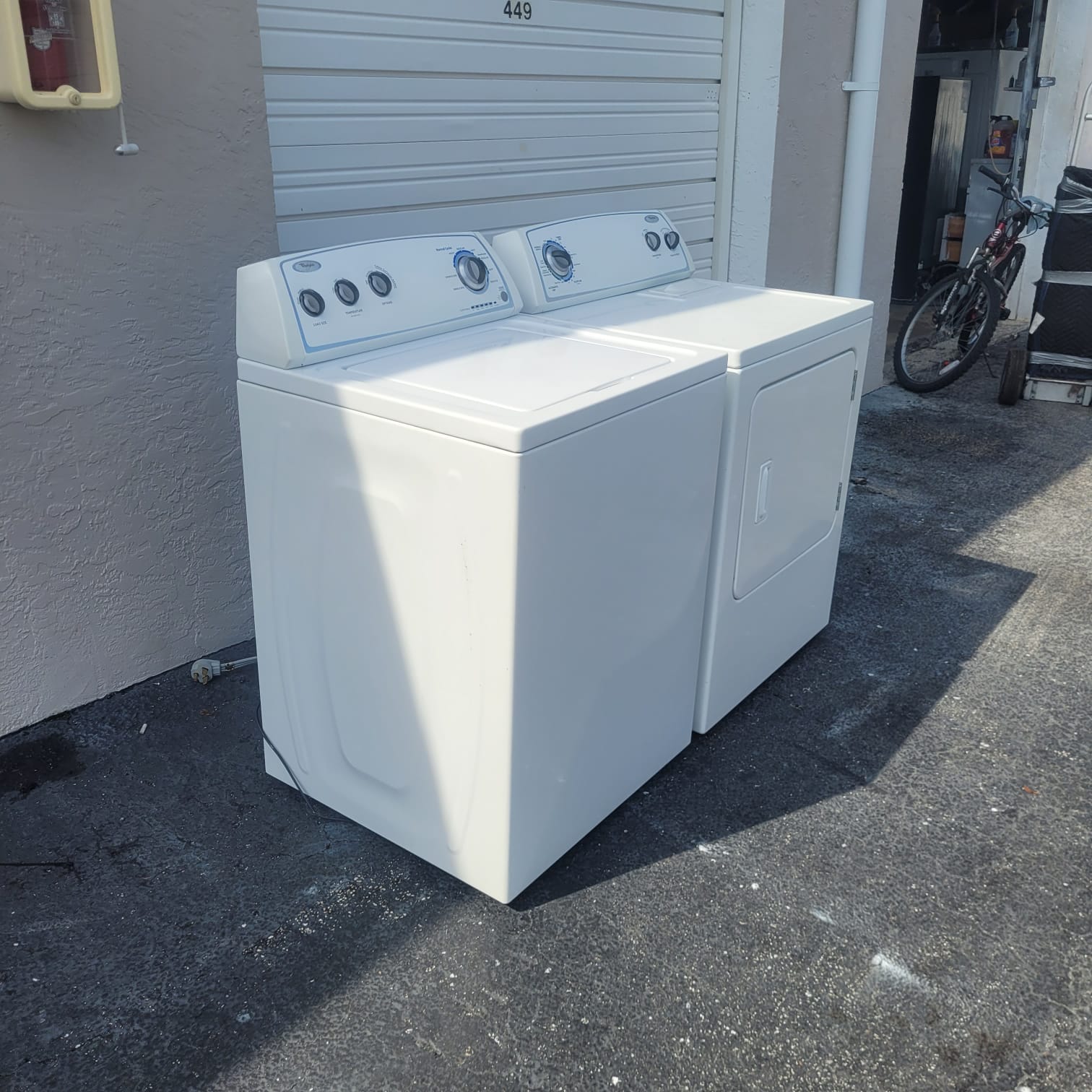 Whirlpool Washer and Dryer Set Whirlpool Washer and Dryer Set